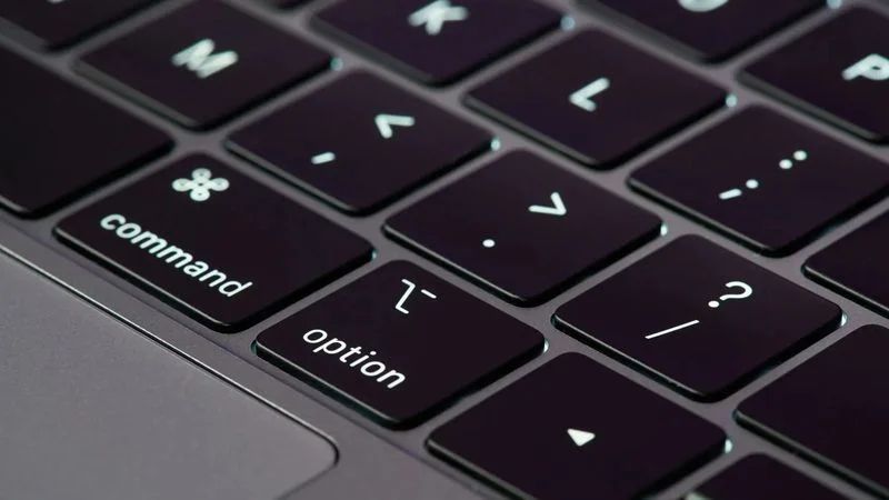 苹果 MacBook“蝴蝶键盘”风波尘埃落定：赔付 5000 万美元，6 年半维修服务画上句号